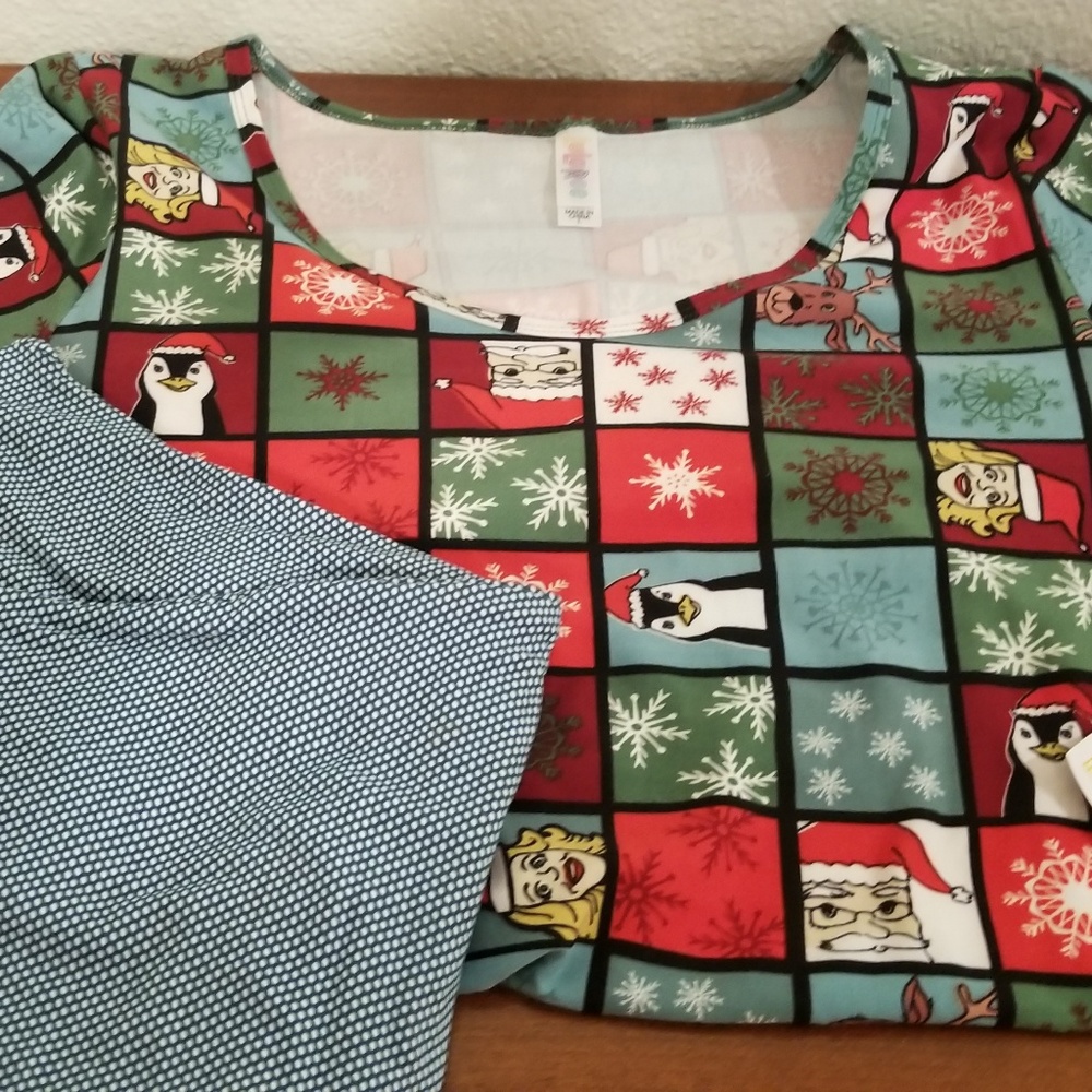 Christmas outfit! L clasic and tc leggings